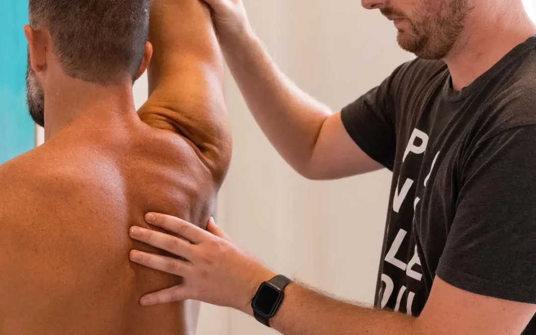 Osteopath For Shoulder Pain and Injury Melbourne CBD 1200x1200